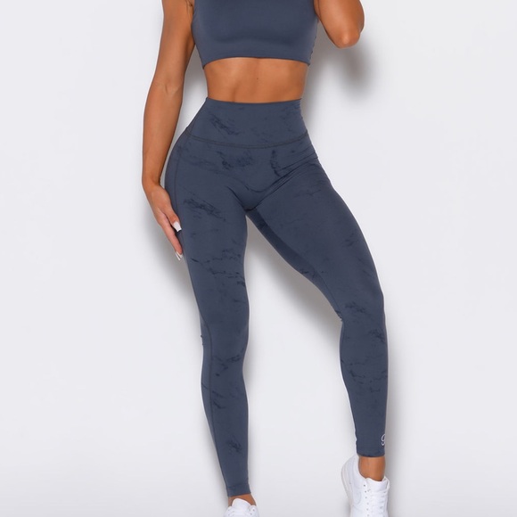 Bombshell sportswear fit marble legging in grey - Picture 2 of 2